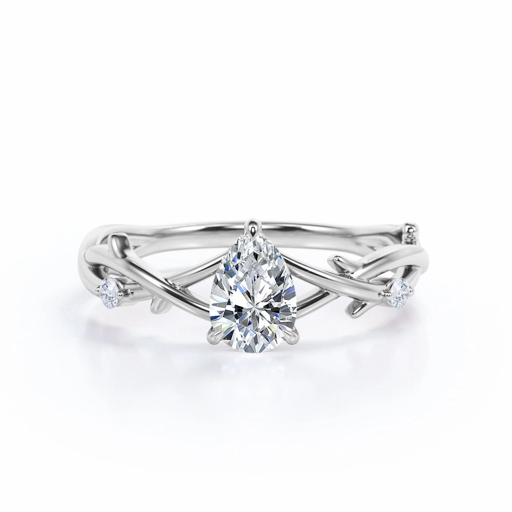 Bright Look Quality Piece 0.50 Ct Pear Cut Diamond Floral Promise Ring