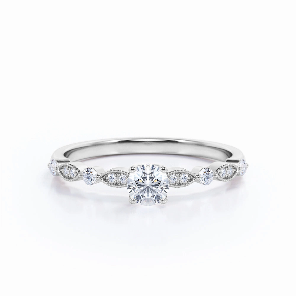 Vibrant Accent Meaningful Look 0.50 Ct Round Cut Diamond Antique Engagement Ring