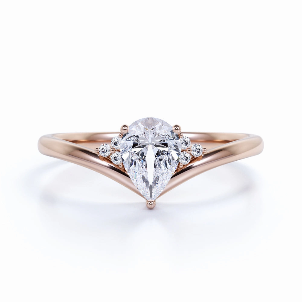 Compostable Material 0.5 Ct Pear Cut Diamond Seven Stone Engagement Ring