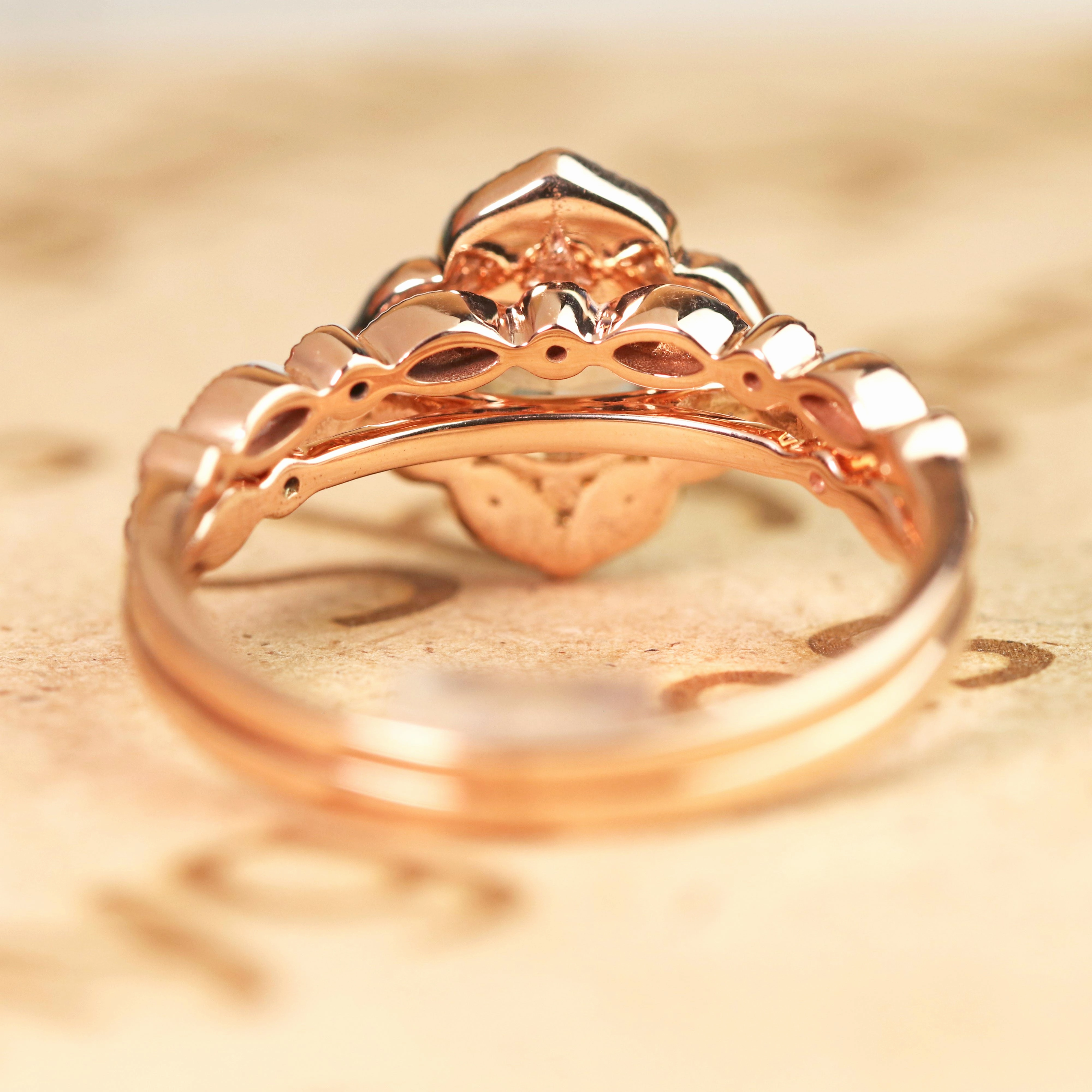 Holiday Present traditional style 1.75 ct Round Morganite Vintage Wedding Ring Set