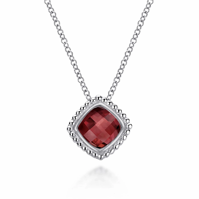 925 Sterling Silver Bujukan Garnet Pendant Necklace Shining Feature Finest Form