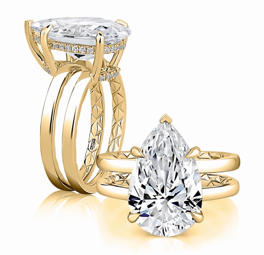 A. JAFFE Pear Center Hidden Halo Diamond Engagement Ring Setting in 14K Yellow Gold (.18ctw) high contrast Fashionable Piece