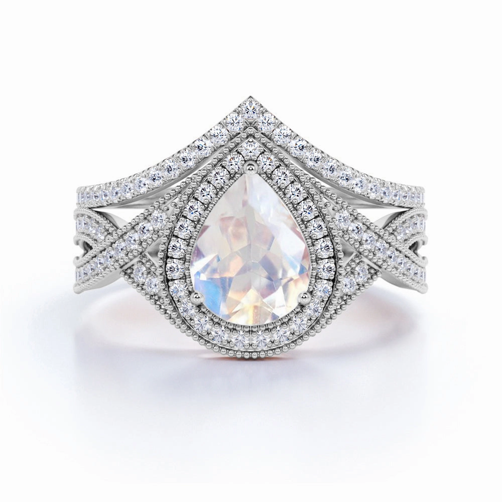 Vintage Work Polished Design 1.5 ct Pear Rainbow Moonstone Infinity Wedding Set