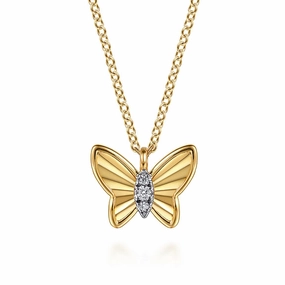 Exclusive Craft Dreamy Mood 14K Yellow Gold Butterfly Necklace With Diamond Cut Finish And Graduating Diamonds