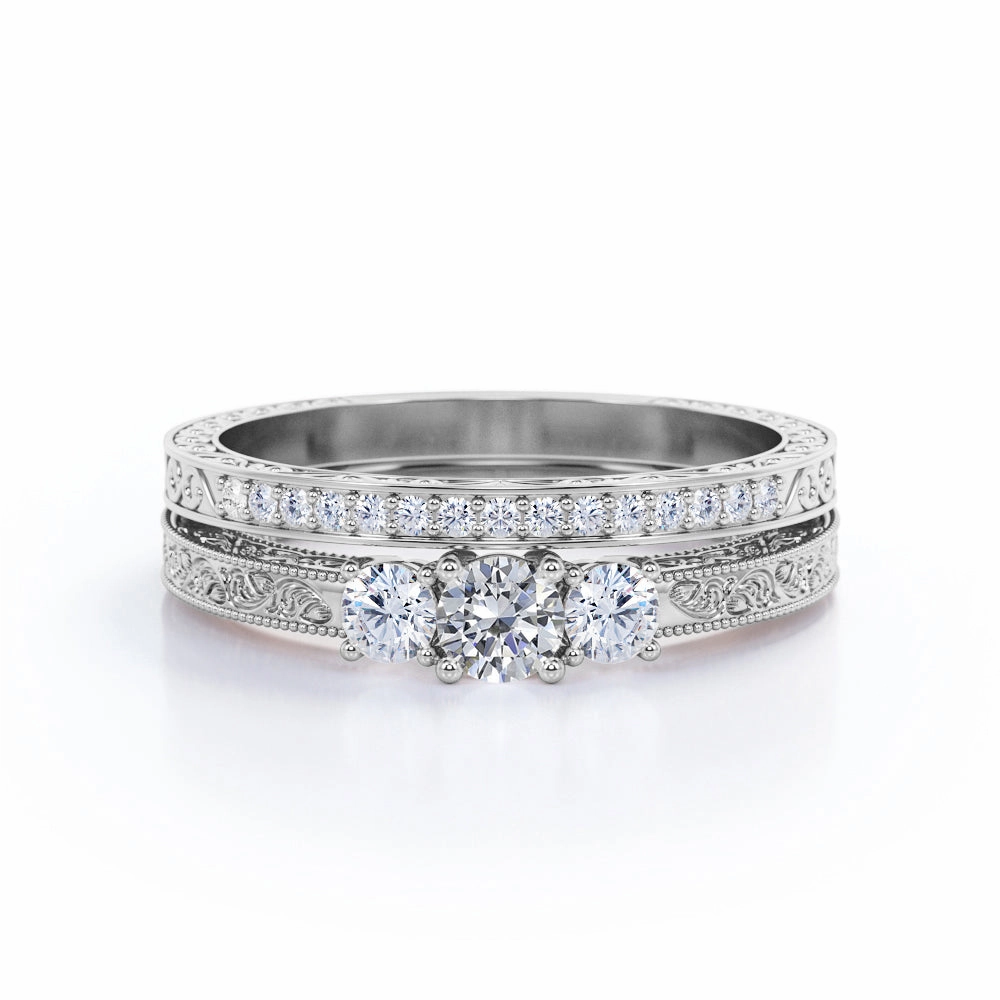 Fashionable Jewelry Vintage 0.50 Ct Round Cut Diamond Bridal Set