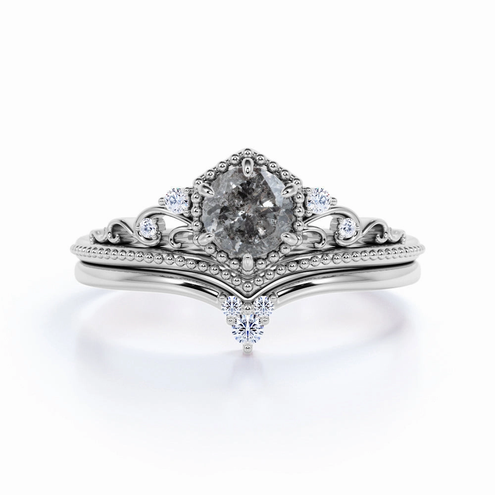 decorative item Creative Sign Crown 0.65 Ct Round Cut Salt and Pepper Diamond Wedding Ring Set