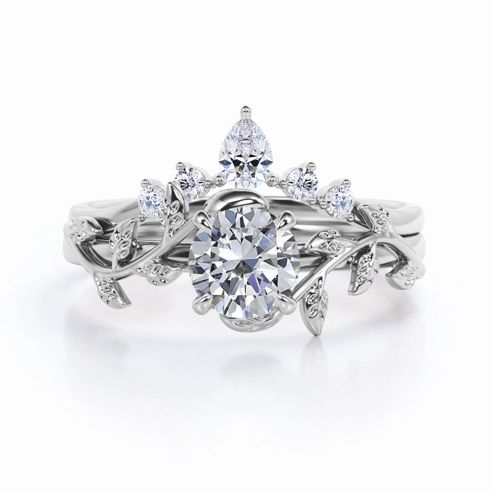 Handcrafted Item Fairytale 0.55 carat Round Moissanite and Diamond Wedding Ring Set in Black Gold