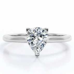 Luxury Detail Classic 1 Carat Pear Cut Moissanite Solitaire Engagement Ring