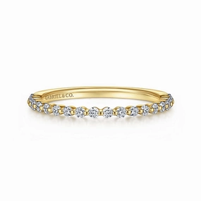 Luxury Impression 14K Yellow Gold Single Prong Diamond Anniversary Band
