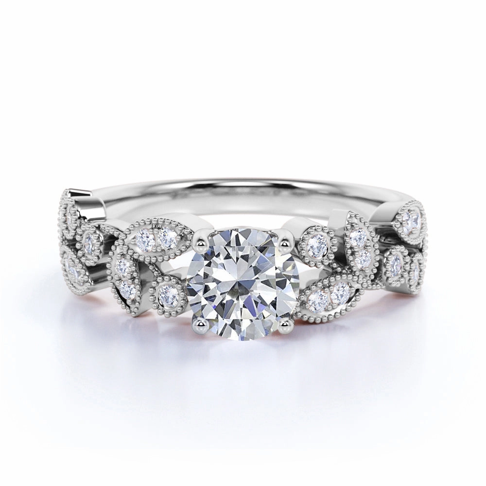 Bridesmaid Gift Simple Bauble Antique 1 Ct Round Cut Diamond Engagement Ring