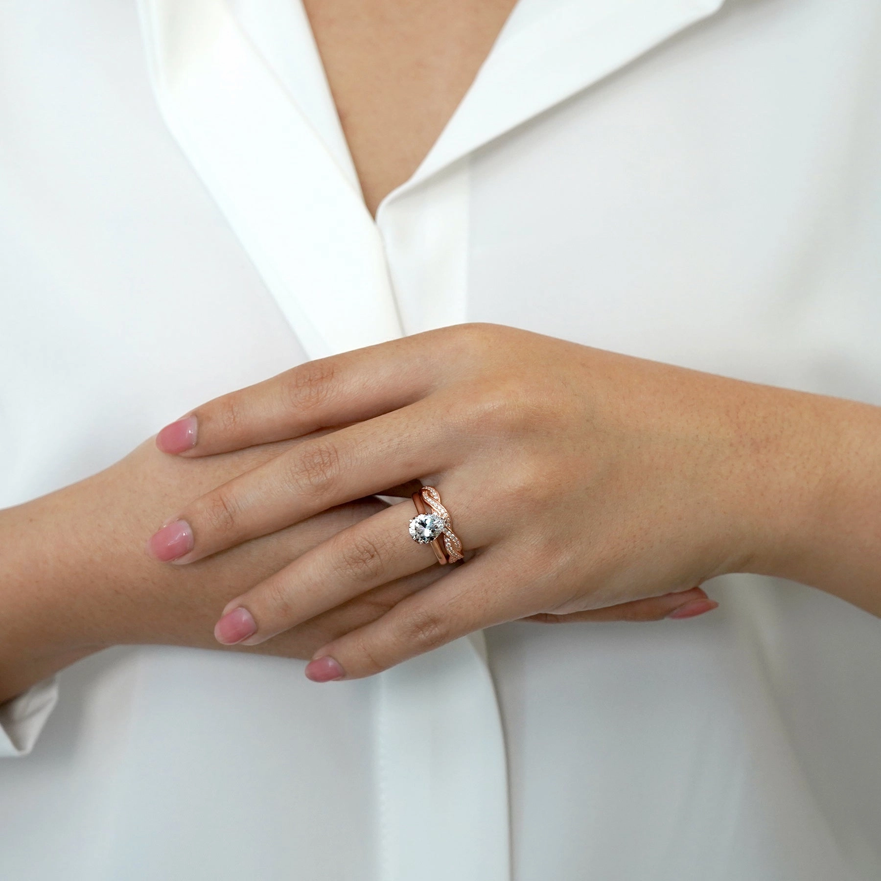 Infinity 1.8 Carat Pear Cut Moissanite Bridal Set Year Round Quality Symbol