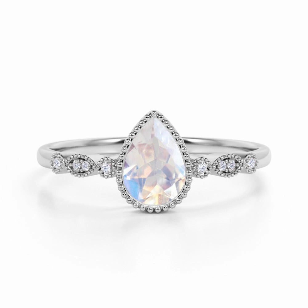 Bezel 1.25 ct Pear Moonstone Vintage Engagement Ring Vintage Piece