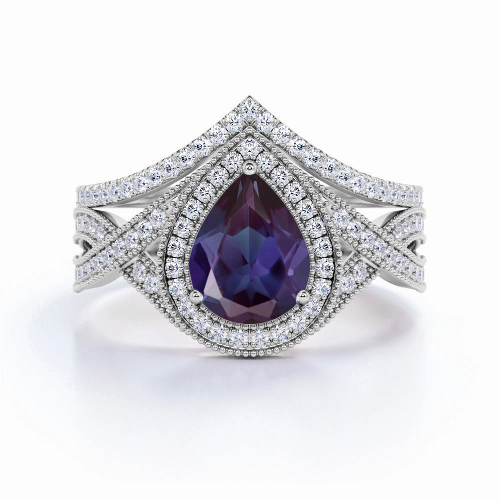 Vintage 1.75 Ct Pear Cut Lab Alexandrite Bridal Set Everyday Wear Spring Trend