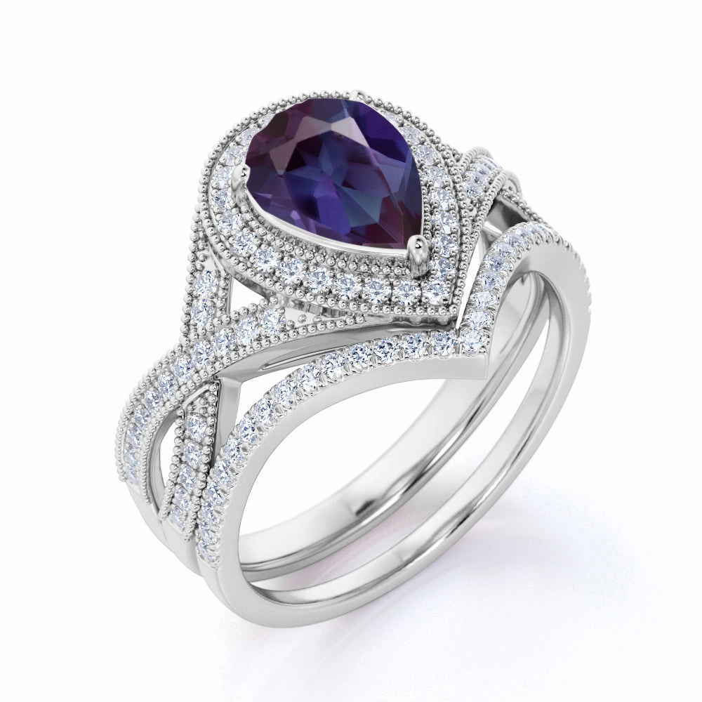 Vintage 1.75 Ct Pear Cut Lab Alexandrite Bridal Set Simple Adornment