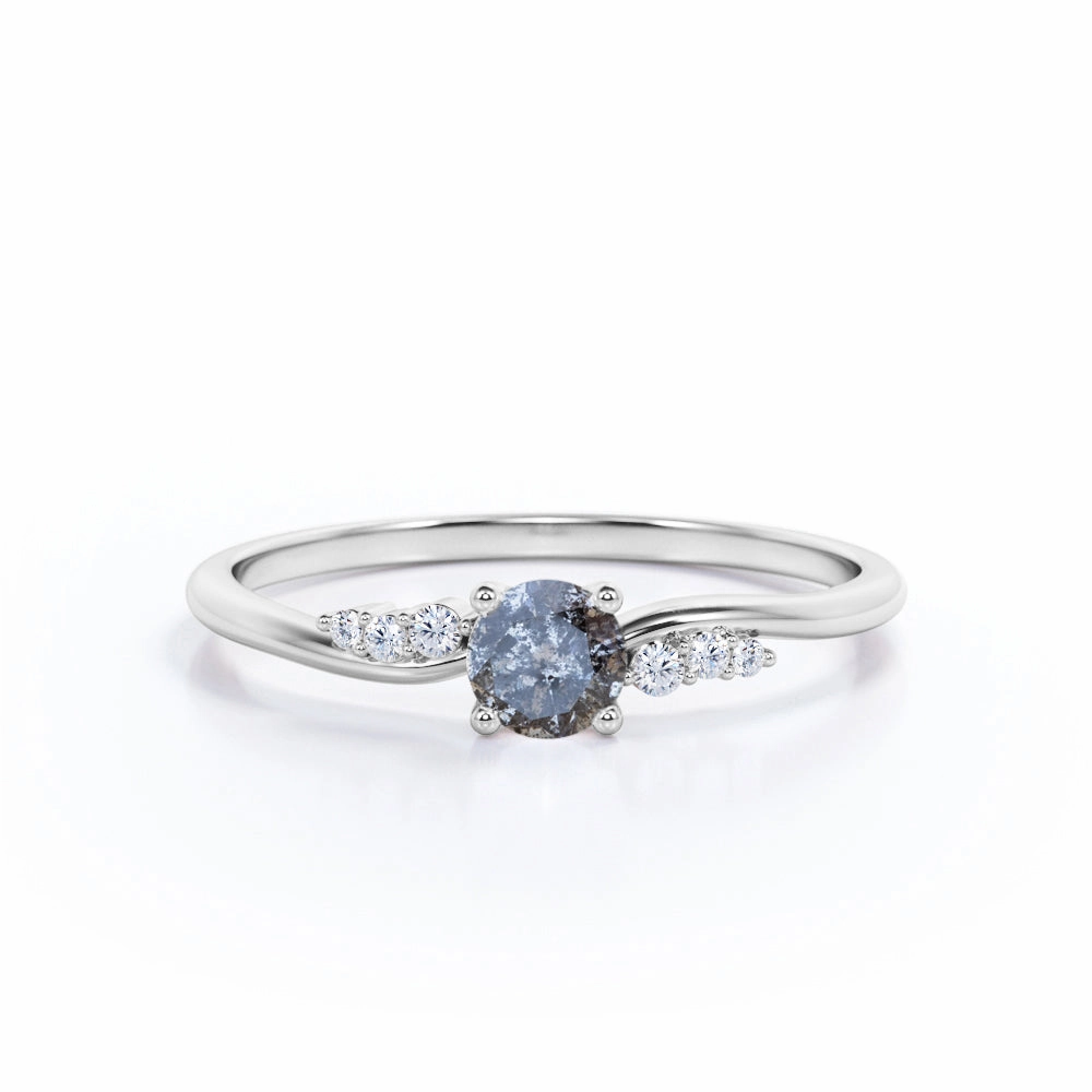 Seven Stone 0.75 Ct Round Salt and Pepper Diamond Engagement Ring Crisp Look Trend Accent