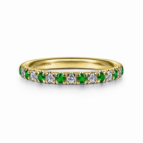 14K Yellow Gold 15 Stone Diamond and Emerald Anniversary Band Lightweight Feel