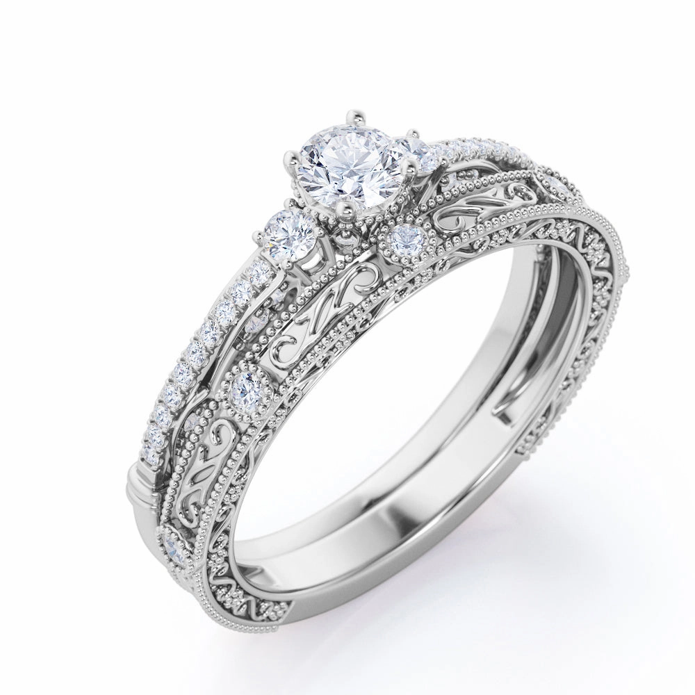 Vintage 0.5 Ct Round Cut Diamond Bridal Set Embossed Pattern